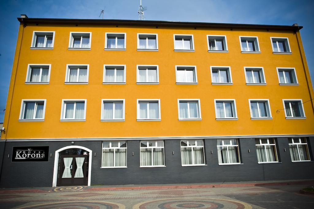 Hotel Korona Łuków Esterno foto